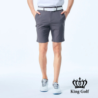 【KING GOLF】實體同步款-男款圖騰LOGO印圖剪裁彈性短褲/高爾夫球褲(灰色)