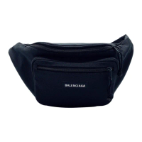 【Balenciaga 巴黎世家】品牌字母尼龍布腰包/斜背包(482389-黑)