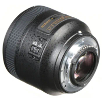 Nikon AF-S NIKKOR 85mm f/1.8G Lens For Nikon SLR Cameras