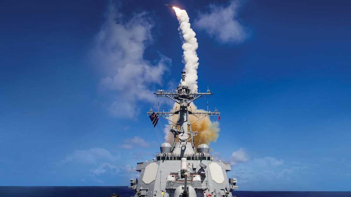 レイセオン、米海軍からSM-6迎撃ミサイル生産で最大244億ドル（約3.9兆