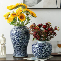 Ceramic vase new Chinese blue leaf pattern blue and white ceramic vase Jingdezhen Chinese living room decorations