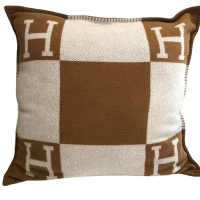 HERMES 經典H LOGO大型方型抱枕 (咖啡色/米白)