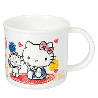 小禮堂 Hello Kitty 日製 塑膠杯 單耳 兒童水杯 漱口杯 200ml (白 塗鴨)