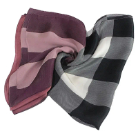 【BURBERRY 巴寶莉】格紋絲綢緞面圍巾/披巾(玫紅色)
