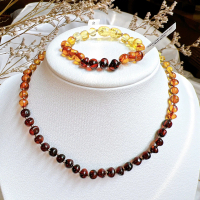 Vòng hổ phách Rainbow Amber chuẩn tự nhiên cho bé - Trang sức Amberbee đá hổ phách tự nhiên