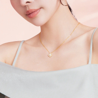 ZHOU LIU FU S925 Clover Pendant Necklace Lustrous Mother-of-Pearl CZ Modern and Vintage Charm Neckla