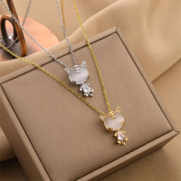 Kalung Titanium Anti Karat Model Boneka Perempuan