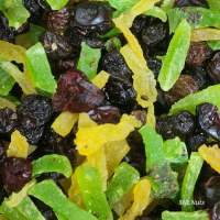 Mix fruit ( Dried Kiwis, Dried Cranberries, ﻿Dried Apricots, Black Raisins, Figs, Mangoe) Snack