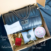 New VALERIE BAGGIFT BOX TAS CEWEK/HAMPERS TAS CEWEK/KADO PACAR/KADO VALENTINE/KADO ANNIVERSARY/KADO 