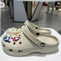 Cross Carlochi Lỗ Giày Đám Mây Puffs Diy Giày Đi Biển Nam Nữ Dép Đi Ngoài Trời Đế Dày Độn Cao