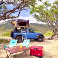 住宿 Embark on a journey through Maui with Aloha Glamp's jeep and rooftop tent allows you to discover diverse campgrounds, unveiling the island's beauty from unique perspectives each day Haiku
