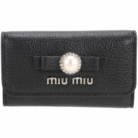 miu miu Madras 珍珠蝴蝶結山羊皮釦式鑰匙包(黑色)