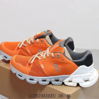 รองเท้าผ้าใบ 0n Cloud Flyer 4 รุ่นใหม่ของรองเท้าวิ่งที่เบาสบายและมีฟองน้ำรองรับ