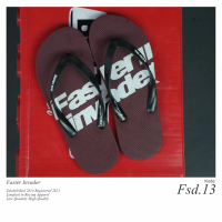 Sandal faster invader maroon strip hitam
