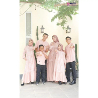 MUTIF Sarimbit Keluarga Madeira Madani Peach Parfait Koko Pria Tangan Pendek & Gamis Wanita Wudhu Bu