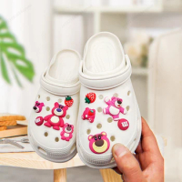 MINISO 10Pcs Charms Crocs Kawaii Sanrio Hello Kitty Kuromi Cinnamoroll Melody Shoe Decration Crocs DIY Sandals Kids Gifts