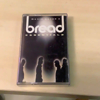 Kaset David Gates & Bread Essentials