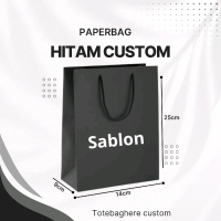 100pcs Paper bag / Tas kertas hitam custom sablon logo/merk / tas souvenir / packing ukuran 14 x 9 x