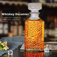 32oz Liquor Decanter Diaphanous Liquor Bottle for Whiskey,Vodka,Bourbon,Scotch Whiskey Decanter with Airtight Geometric Stopper