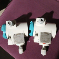 SIEMENS D-76181 Karleruhe SITRANS P  Transmitter for pressure 7MF4020-1CA00-1AA1-Z A01-B11+C11+Y15 F