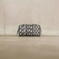 Fendi Tas FENDI ROMA ALL OVER BLACK WHITE POUCH 100% ORIGINAL