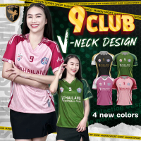 เสื้อยืดคอวี MWIN พิมพ์ลาย 9 CLUB เหมาะสำหรับทั้งผู้หญิงและผู้ชาย ราคาไม่รวมกางเกง
