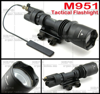 美式M951款LED強光戶外戰術電筒/固定導軌夾具版戰術頭盔照明燈