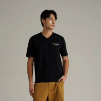 Mc JEANS (แม็คยีนส์) เสื้อยืดผู้ชาย เสื้อยืดแขนสั้น ทรงเรกูลาร์ สีดำ (Mc Resort Collection) MTSZD38 