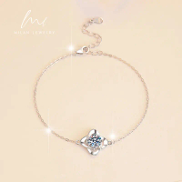 MILAN Four-leaf Clover Bracelet S925 Silver Inlaid 0.5 Carat Moissanite D Color GRA Certification Fo