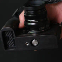 Black Wood Ebony Walnut Base Plate Hand Grip For Fujifilm X-S10 Fuji S10 Camera