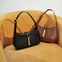 TAS CnK Cesia Shoulder Bag