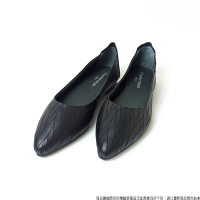 ClayDerman 質感紋理真皮超柔軟尖頭平底鞋-黑色(9167007-99)