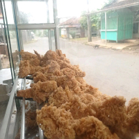 Ayam geprek renyah gurih enak