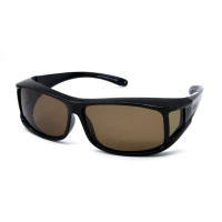 【MOLA 摩拉】近視包覆式偏光太陽眼鏡 套鏡 男女 黑框 茶片 UV400 抗紫外線 3620Dblb(完全防護)