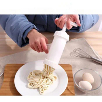 1PC Hand Manual Noodle Maker Pastas Making Machine Plastic Press Spaetzle Maker OK 0667