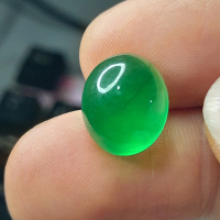 Natural Giok Burma Dim:est 12 x 10 x 5.5 mm 7.55 Ct Jadeite Jade Super Top Hijau Code A334