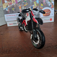 diecast 1/18 motor  Ducati  Shell 5