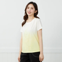 【betty’s 貝蒂思】圓領漸層色胸前壓花蕾絲T-shirt(漸層黃)