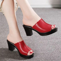 Heels Gules Wanita Slop Hak 5cm Hitam Karet Putih