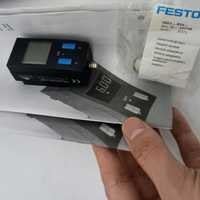 Festo สวิตช์ความดันจอแสดงผลดิจิตอล SDE1-D10-G2-R14-C-P2-M8 192029 SDE1