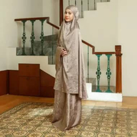 Lozy Hijab - Bianca Prayer Embroidery Set Lozy x Bianca Kartika (Mukena Bordir Bahan Silk Set Patter