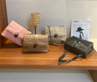 Tas Selempang Wanita Arista Slingbag