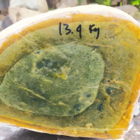 BONGKAHAN BATU GIOK HIJAU NEPRITE JADE ACEH 13,4 KG