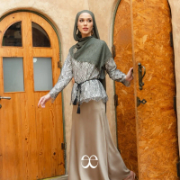 Evara Mermaid Silk Skirt - Papyrus Bloom Series