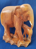 日本回流木雕大象擺飾 ，母子象木雕 ，實木一木整雕。紋理清晰