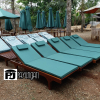 Kursi Selonjor  Kursi Santai Pakai Matras