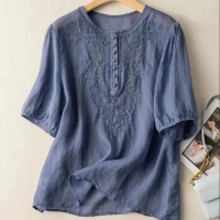 【ONEY 歐妮】★五分舒適棉麻刺繡上衣(上衣/女裝/T恤/休閒/百搭)