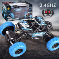 Remote Control Car, Rechargeable LED Monster Truck, Four Wheel Drive, Off-Road Fighting Toy, Kids Co