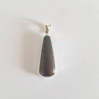 Pecatu Pendant  (Liontin Perak Batu Boulder Opal)