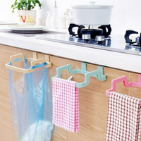 第二代機能型廚房雙耳式門背垃圾袋掛架 收納架 毛巾架【BlueCat】【JH0926】